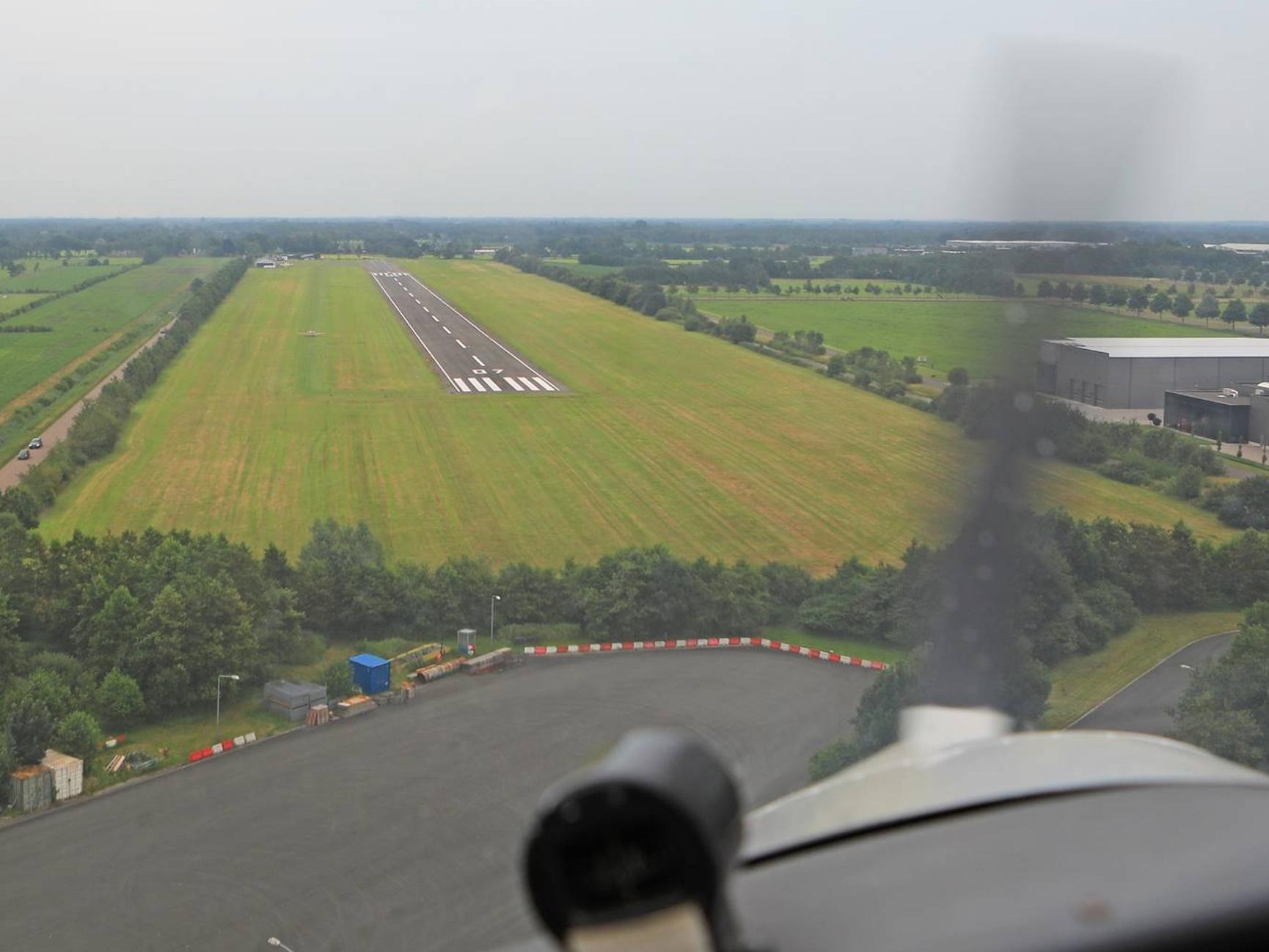 Short final op 07 (foto: 19 september 2021)